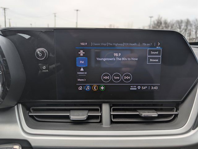 Used 2024 Chevrolet Trax RS image 22