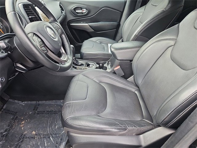 Used 2019 Jeep Cherokee Limited w/ Trailer Tow Group image 34