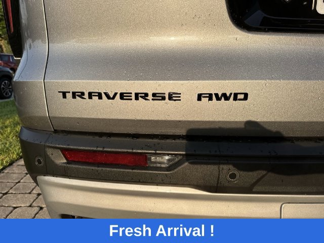 Used 2025 Chevrolet Traverse Z71 w/ Driver Confidence Package AWD/4WD image 39