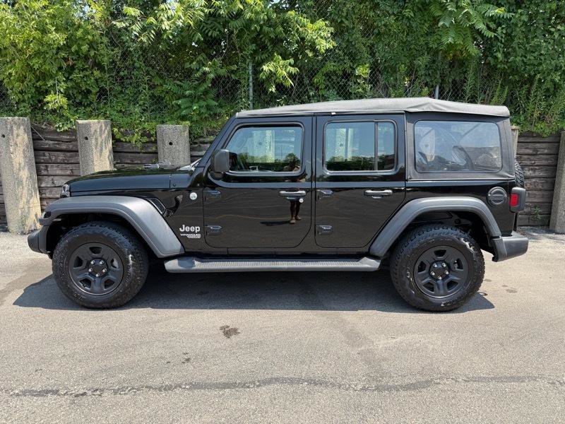 Used 2018 Jeep Wrangler Unlimited Sport AWD/4WD image 6