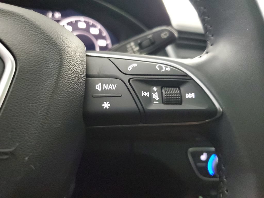Used 2020 Audi Q5 Prestige w/ Prestige Package AWD/4WD image 26