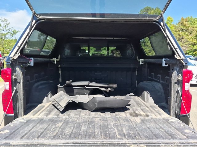 Used 2025 Chevrolet Silverado 1500 LT AWD/4WD image 32