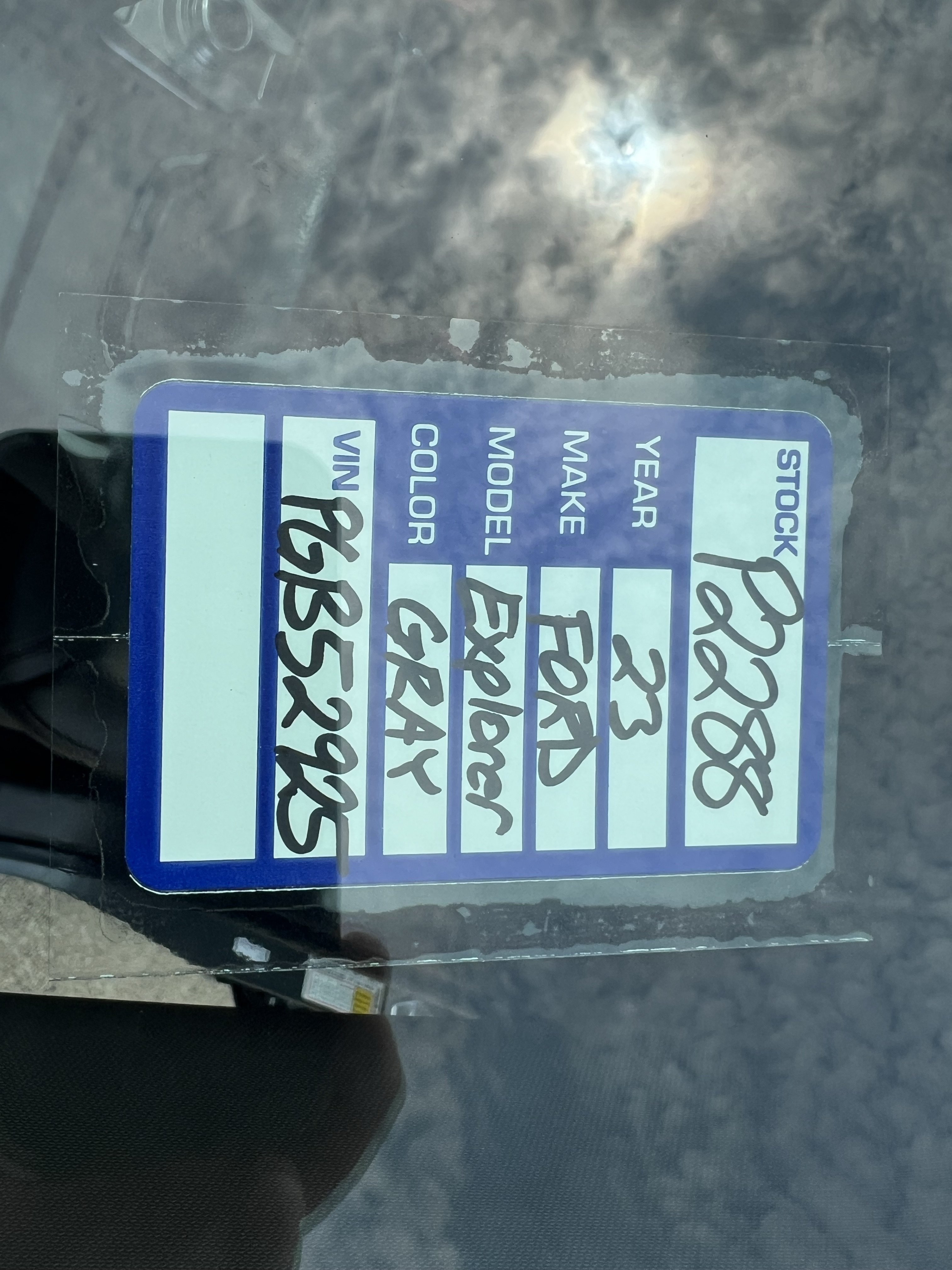 Used 2021 Ford Explorer Limited w/ Equipment Group 301A AWD/4WD image 26