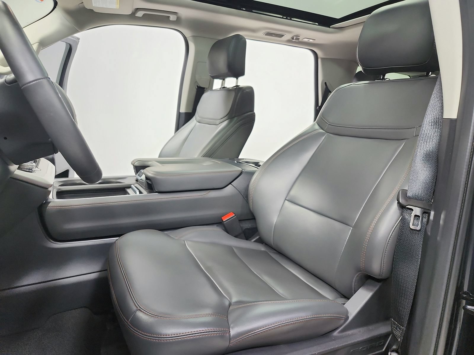 Used 2025 Ford Expedition Active AWD/4WD image 20