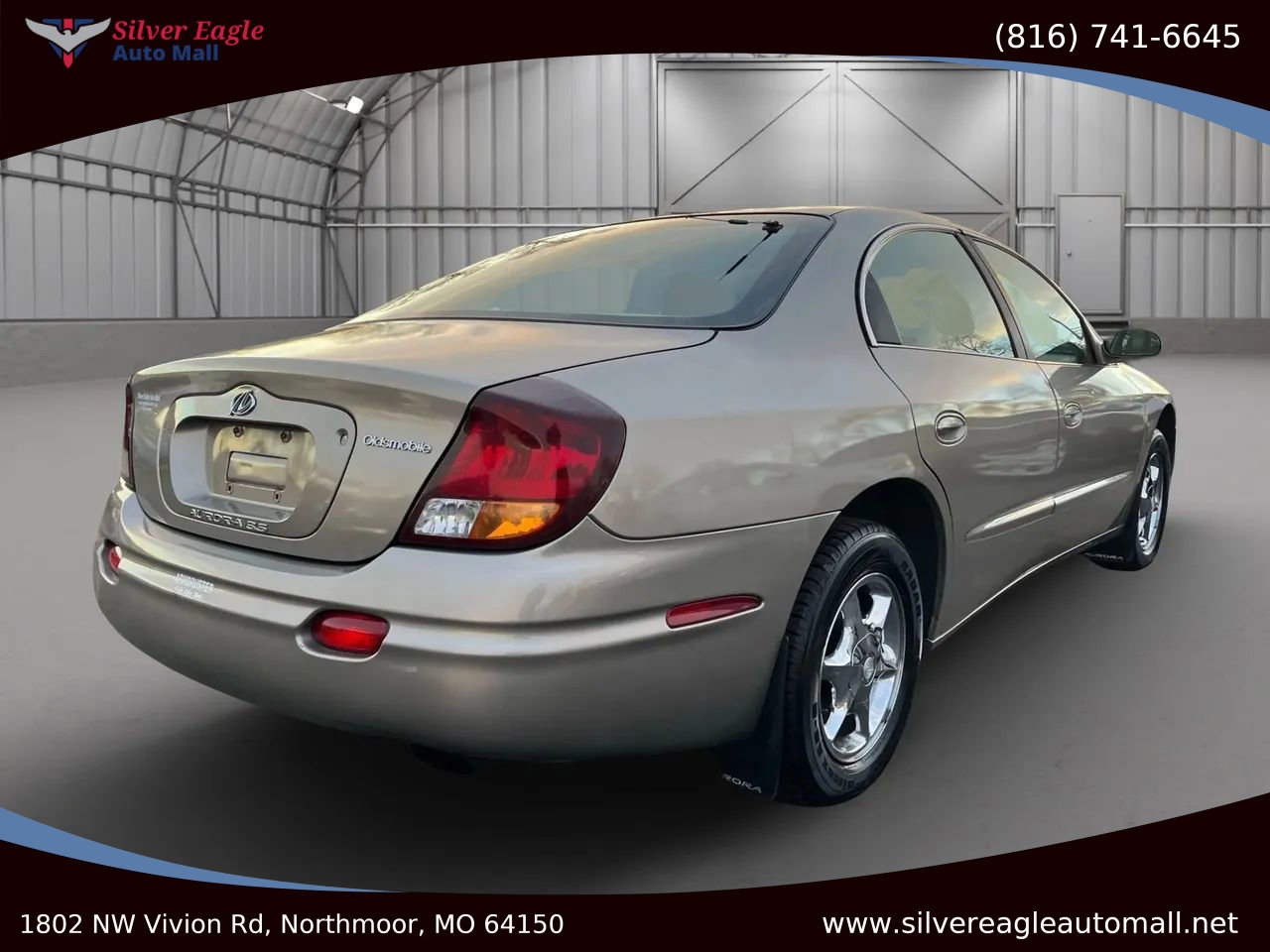 Used 2002 Oldsmobile Aurora 3.5 w/ Convenience Pkg image 5