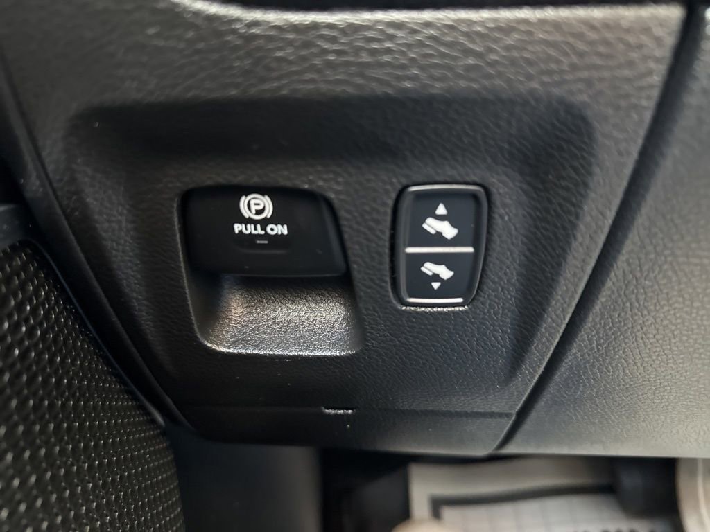 Used 2023 RAM 1500 Laramie image 68