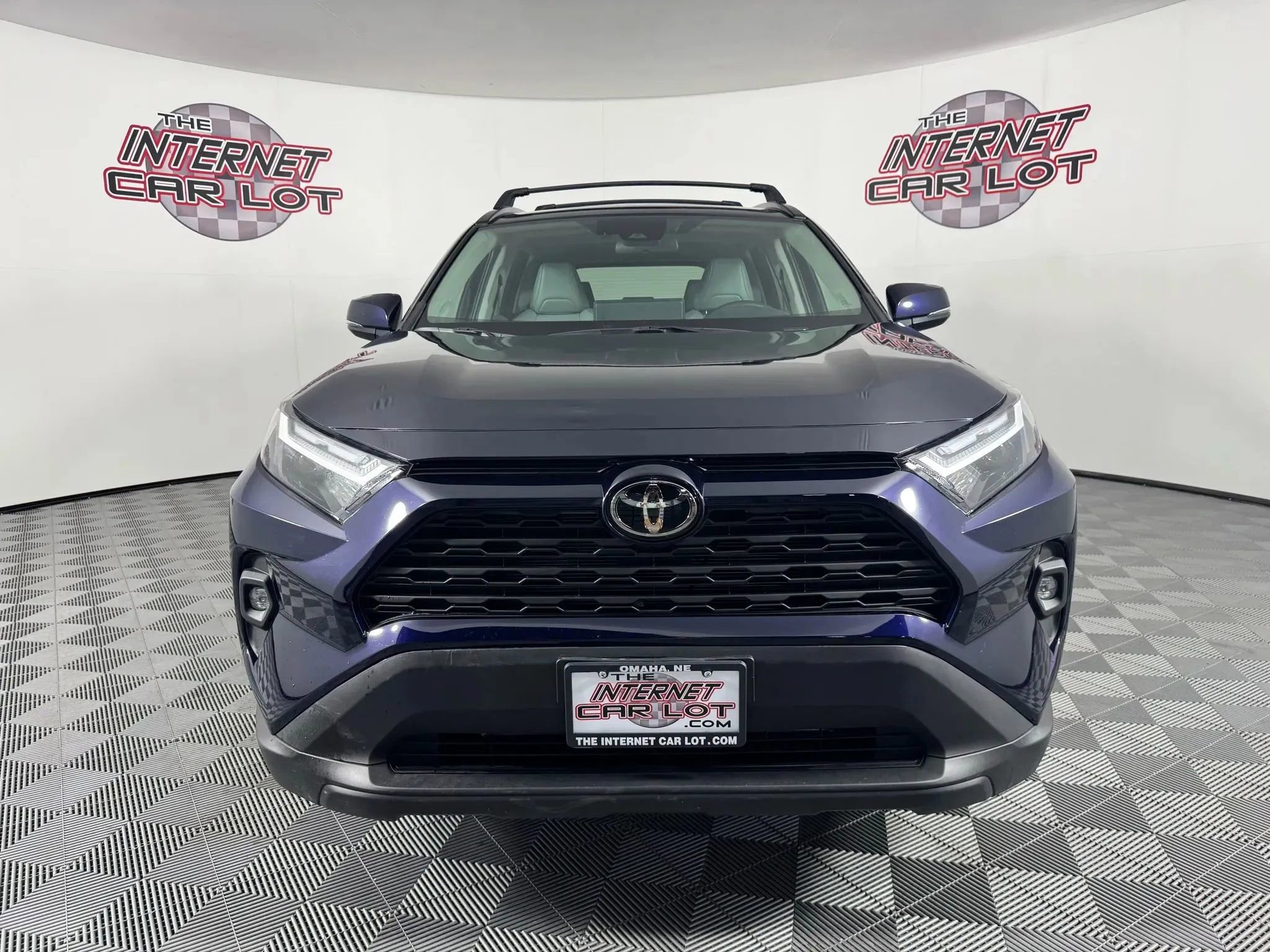 Used 2025 Toyota RAV4 XLE Premium w/ Weather Package AWD/4WD image 2