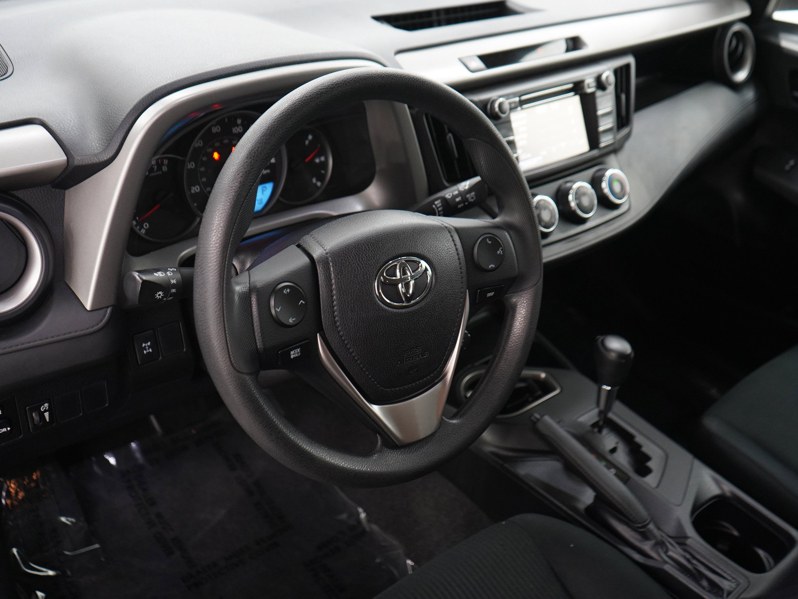 Used 2016 Toyota RAV4 LE AWD/4WD image 20