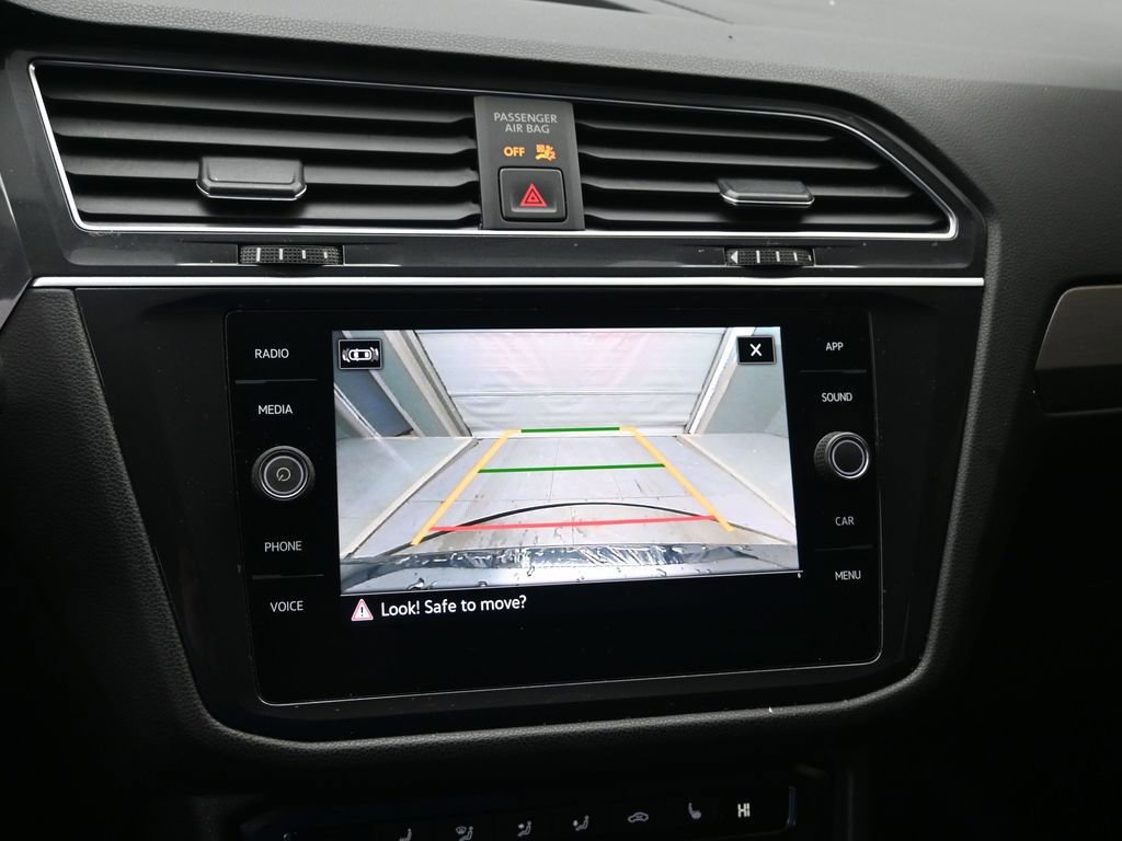 Used 2021 Volkswagen Tiguan S image 16