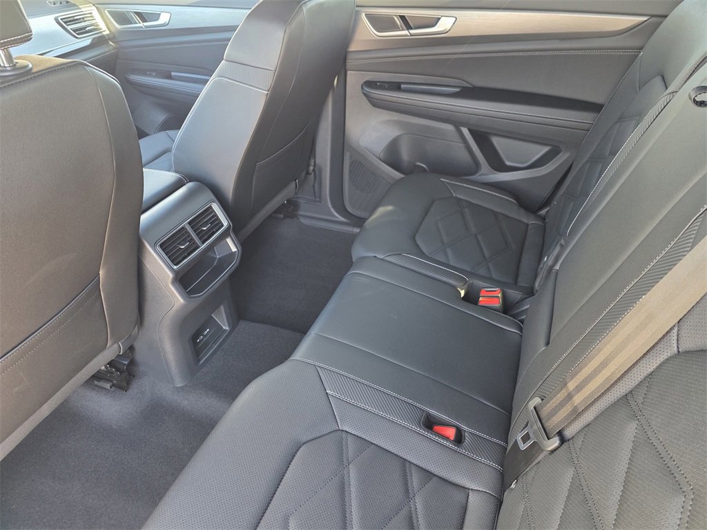 New 2026 Volkswagen Atlas Cross Sport SE image 18