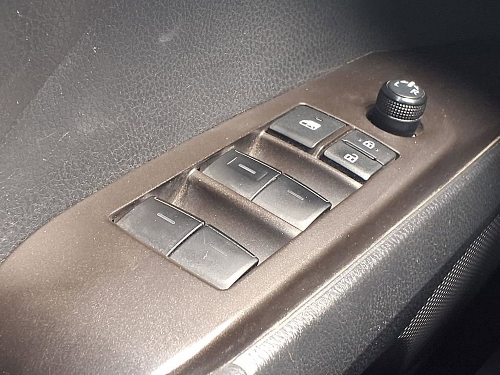 Used 2022 Toyota Camry SE FWD image 20