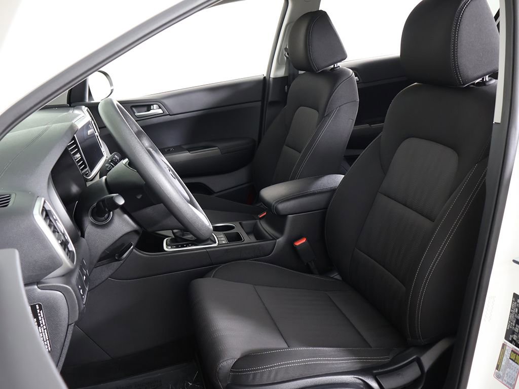 Used 2022 Kia Sportage LX image 23