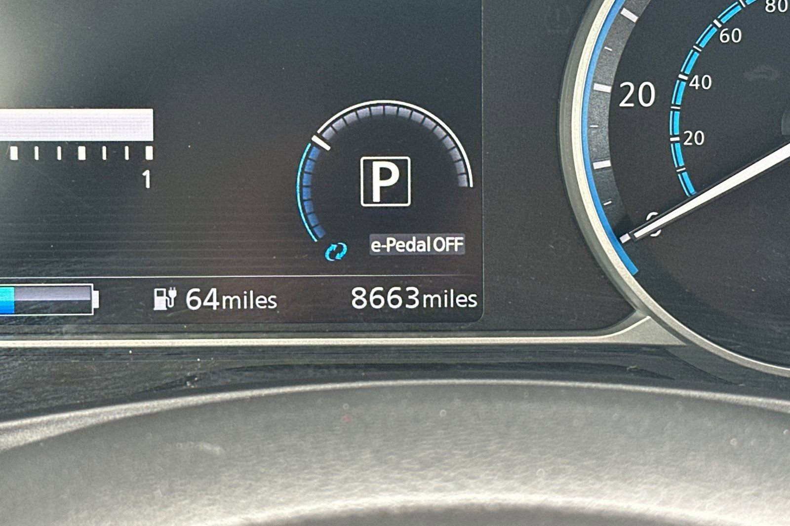 Certified 2024 Nissan Leaf S image 30