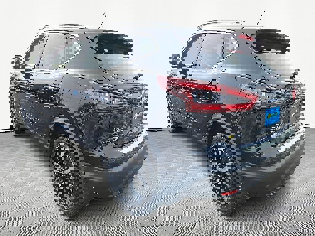 Used 2022 Nissan Rogue Sport SL w/ Premium Package image 5