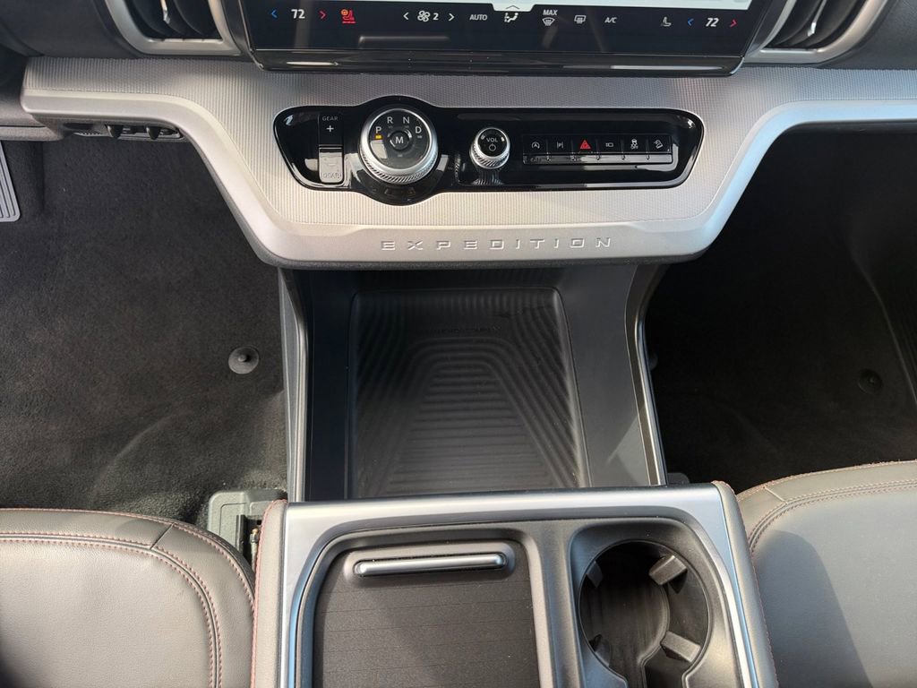 Used 2025 Ford Expedition Max Active image 36