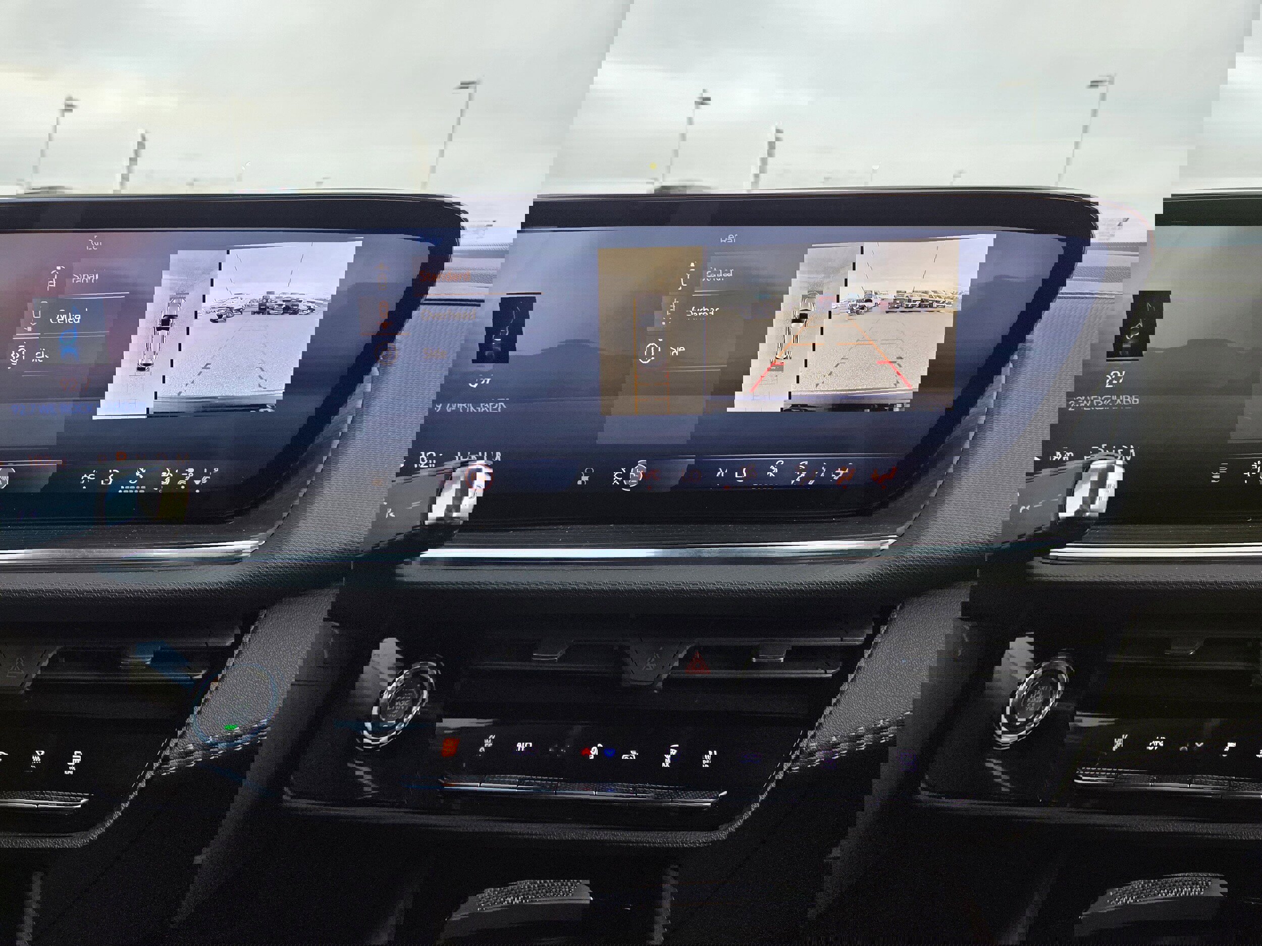 Used 2025 Buick Envision Preferred image 33