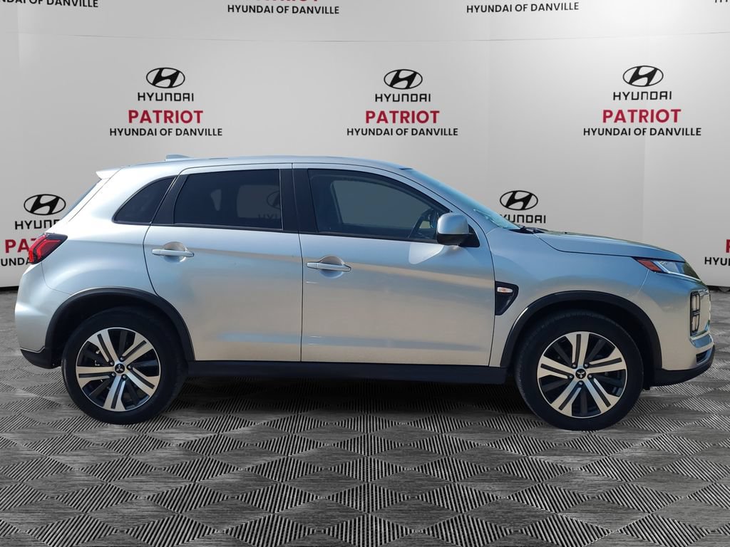 Used 2024 Mitsubishi Outlander Sport ES AWD/4WD image 2
