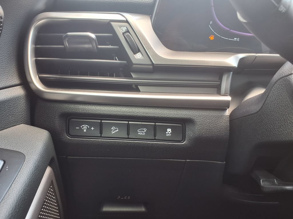 Used 2025 Kia Telluride S FWD image 38