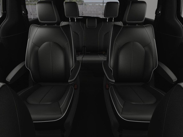 New 2023 Chrysler Pacifica Limited w/ S Appearance Package FWD image 19