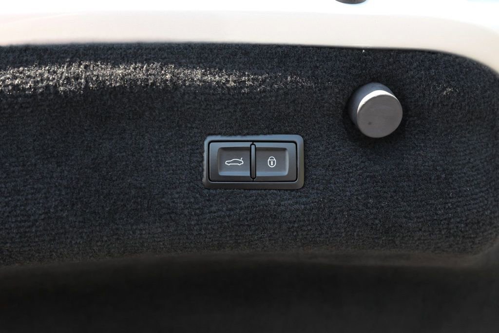 Used 2020 Bentley Continental GT image 31