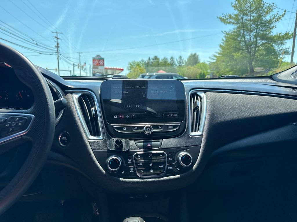 Used 2019 Chevrolet Malibu LT w/ Driver Confidence Package FWD image 19