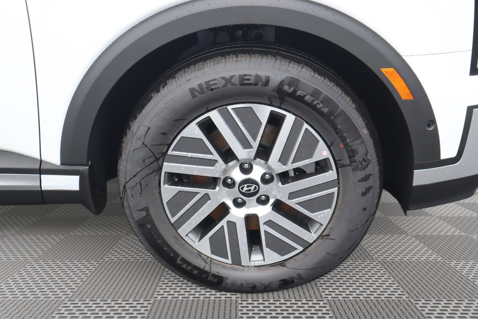 New 2027 Hyundai Palisade SEL Premium FWD image 5