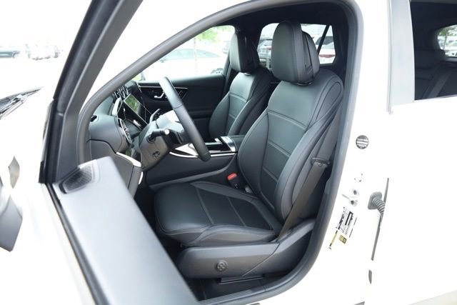 Certified 2025 Mercedes-Benz GLC 300 4MATIC image 21