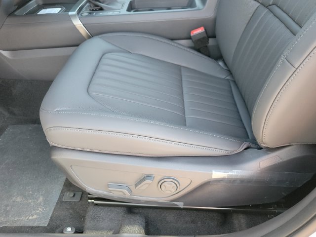 New 2027 Kia Seltos X-Line S w/ X-Line S Premium Package AWD/4WD image 13