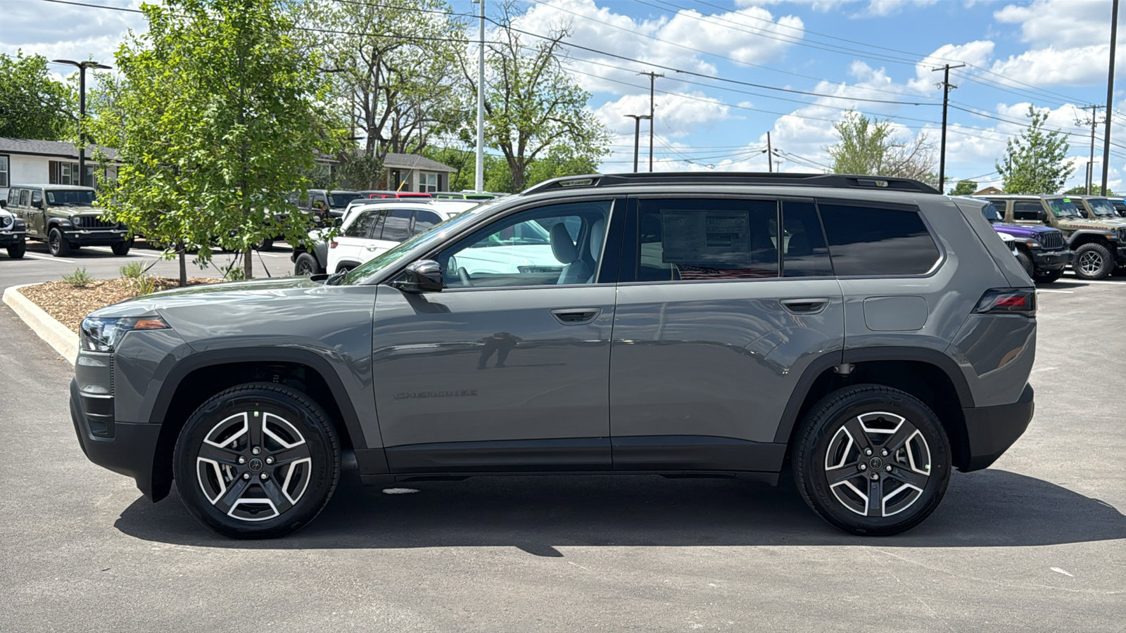 New 2026 Jeep Cherokee Laredo AWD/4WD image 8