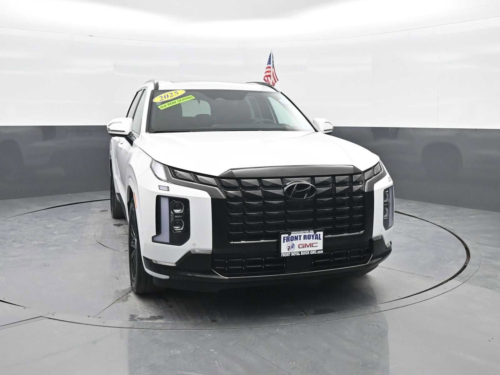 Used 2025 Hyundai Palisade Calligraphy image 2