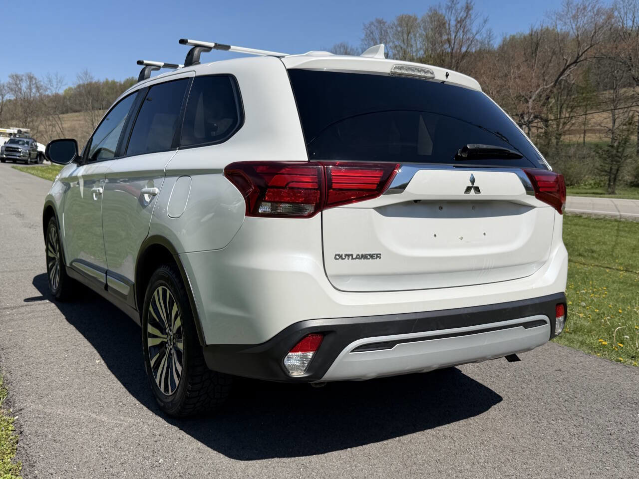 Used 2020 Mitsubishi Outlander ES AWD/4WD image 6