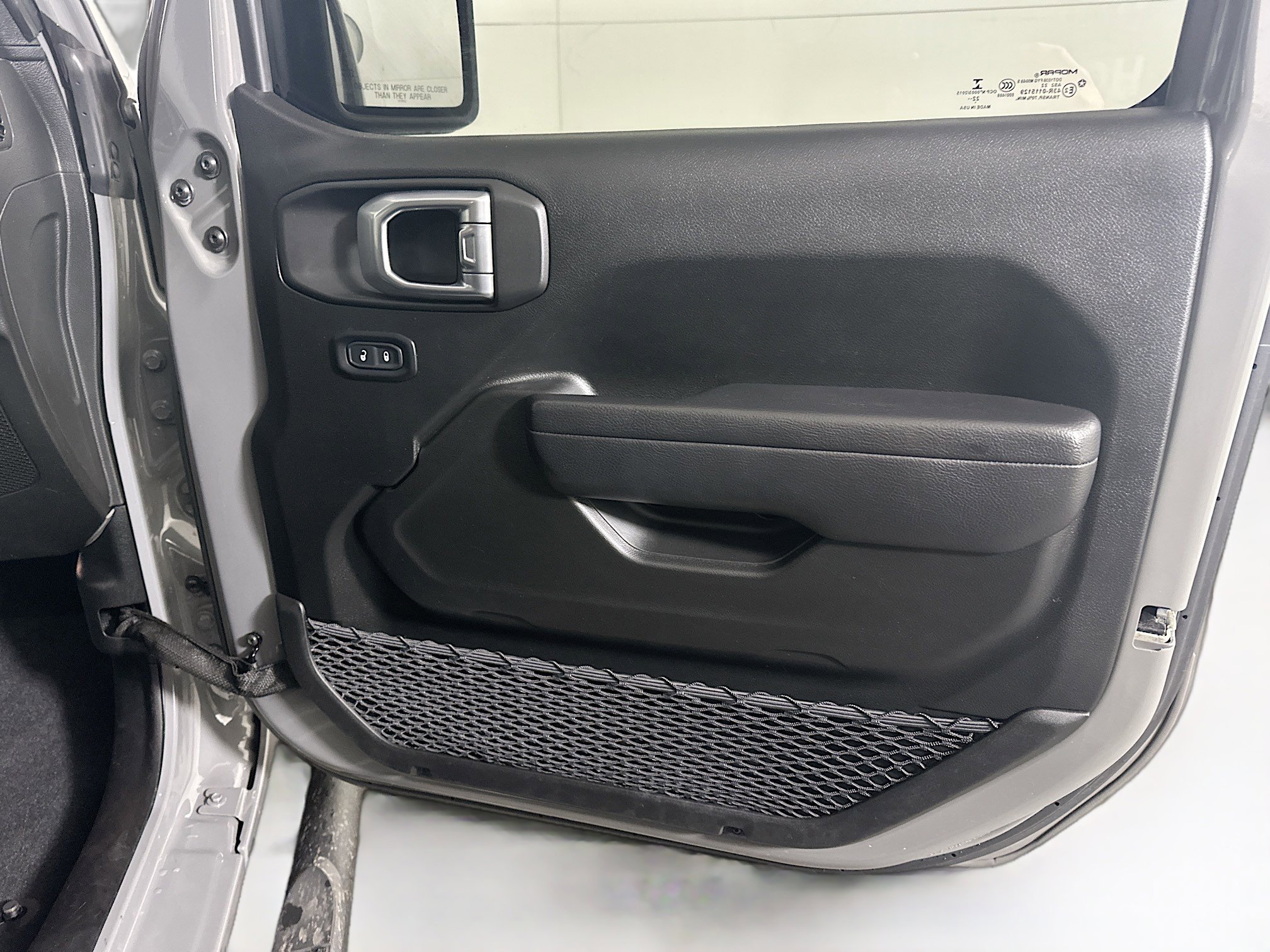 Used 2023 Jeep Wrangler Unlimited image 32