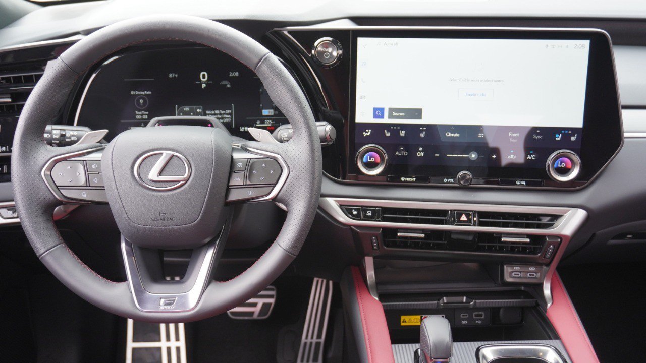 Certified 2025 Lexus RX 500h F Sport w/ Convenience Package AWD/4WD image 32