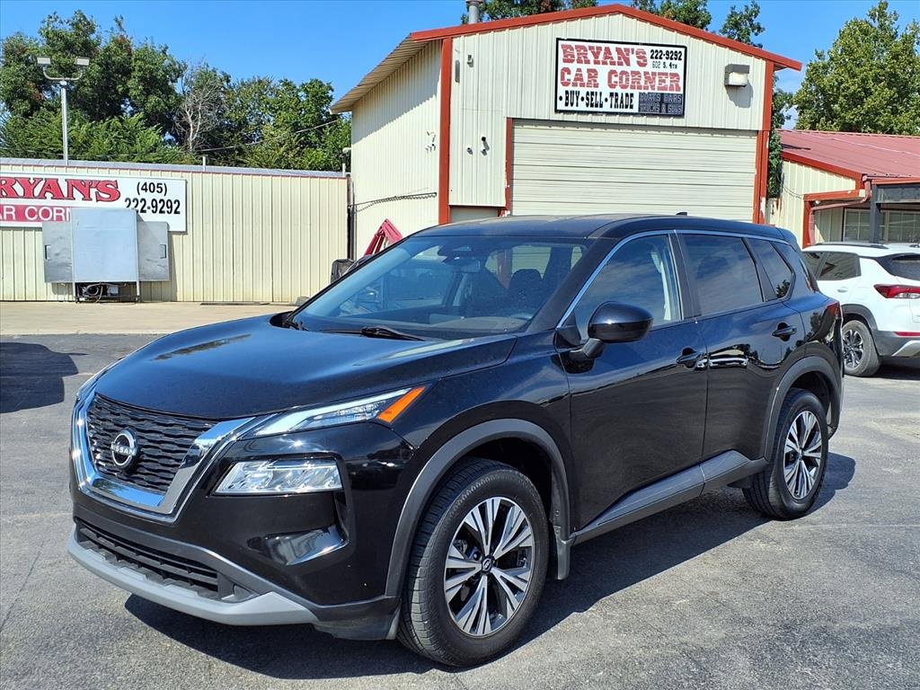 Used 2023 Nissan Rogue SV image 1