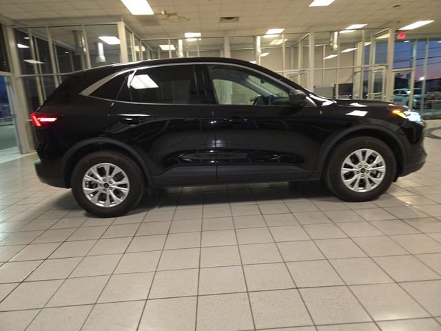 Used 2024 Ford Escape Active AWD/4WD image 9