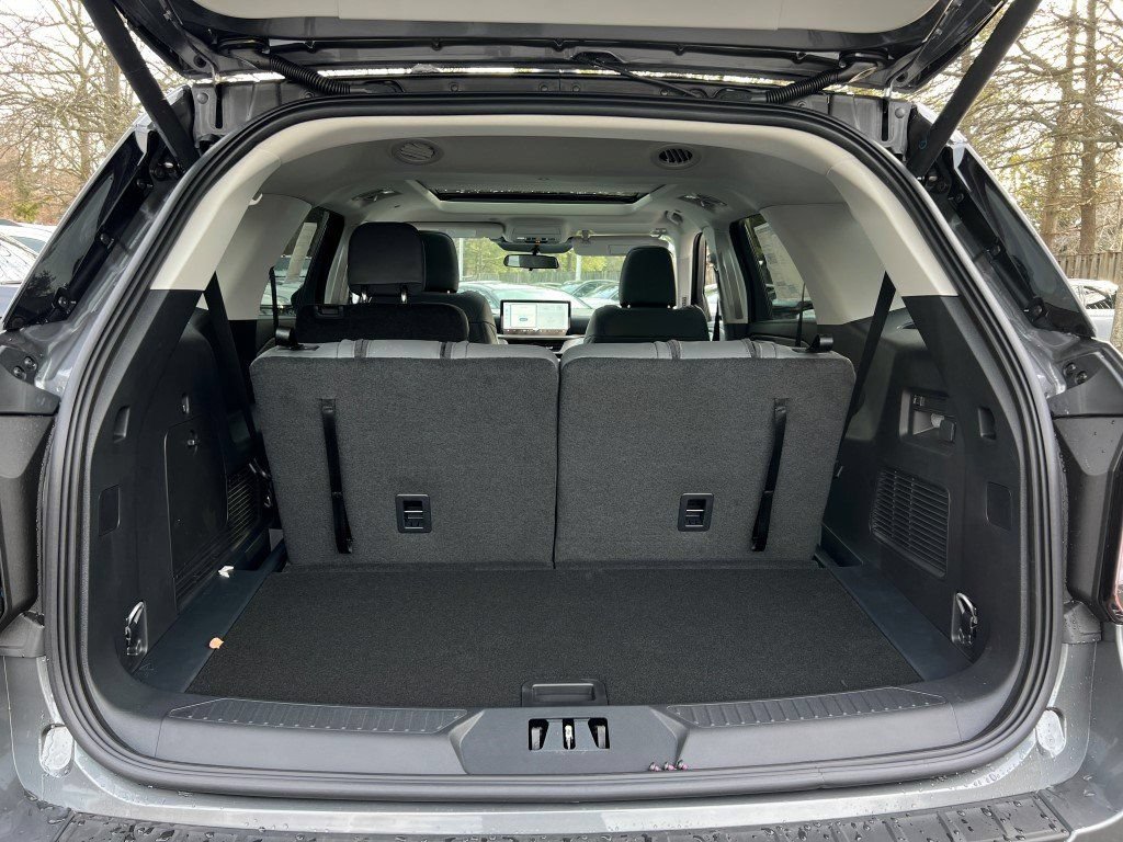 New 2026 Ford Explorer Active w/ Active Comfort Package AWD/4WD image 13