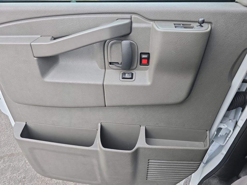 Used 2024 Chevrolet Express 2500 w/ Driver Convenience Package image 22