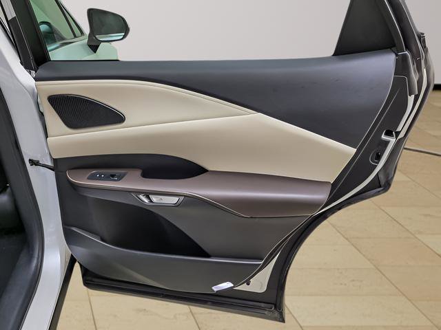 Used 2024 Lexus RX 350 Premium w/ Accessory Package (Z1) image 27