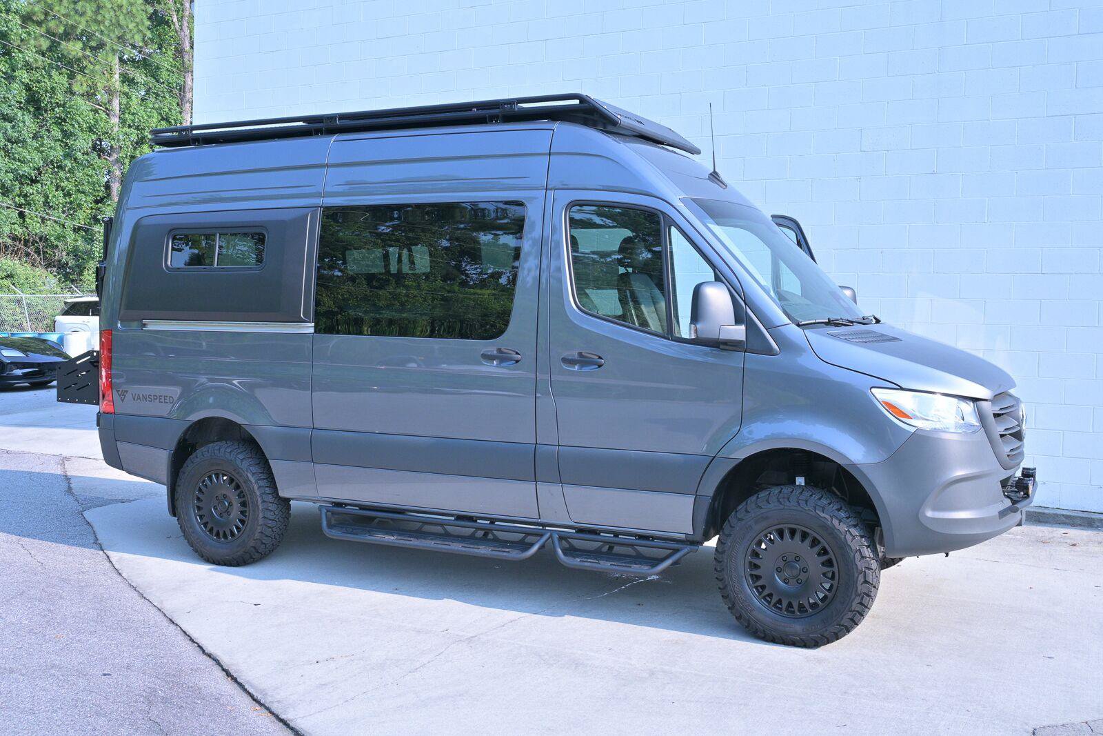 Used 2025 Mercedes-Benz Sprinter 2500 image 12