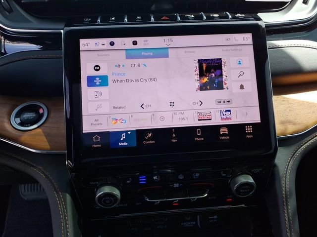 Used 2025 Jeep Grand Cherokee L Summit image 24