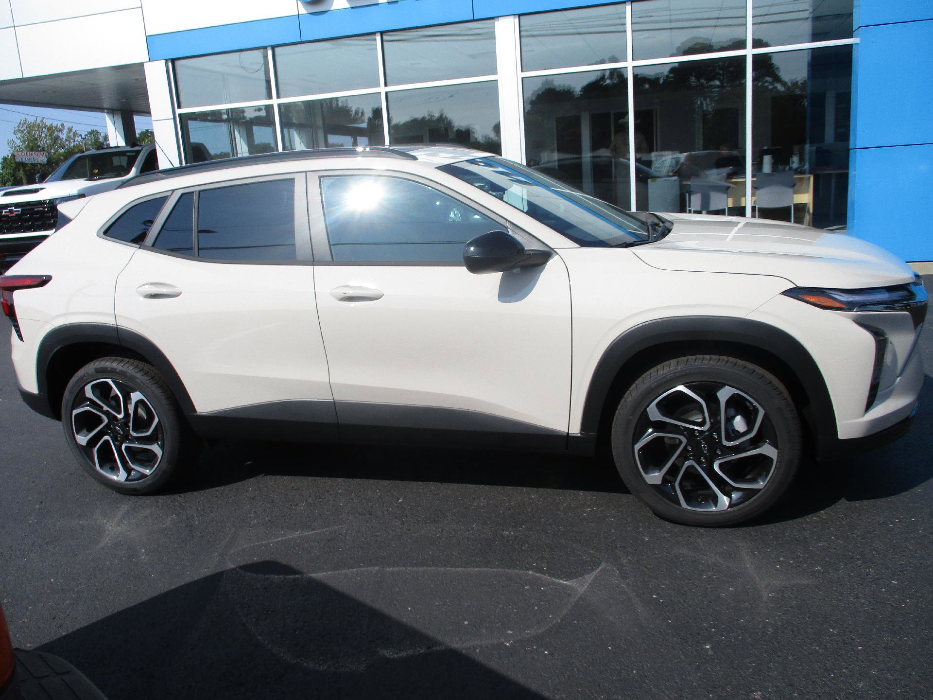 New 2026 Chevrolet Trax RS w/ Sunroof Package