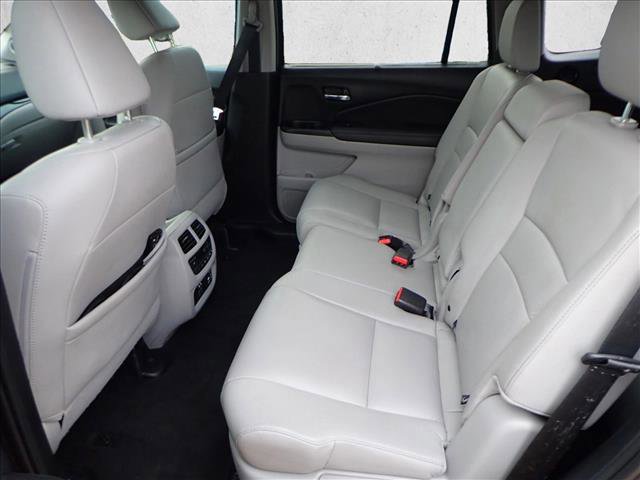 Used 2022 Honda Pilot Touring image 10