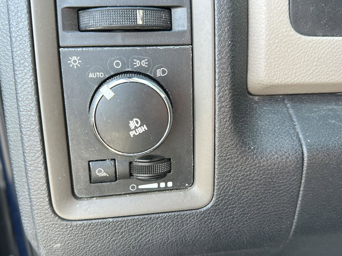 Used 2012 RAM 1500 Express image 16