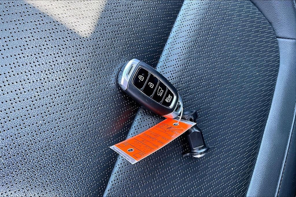 Used 2019 Hyundai Kona Ultimate AWD/4WD image 12