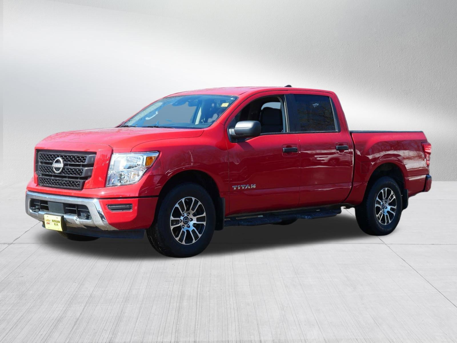 Certified 2024 Nissan Titan SV w/ Accessory Utility Package image 3