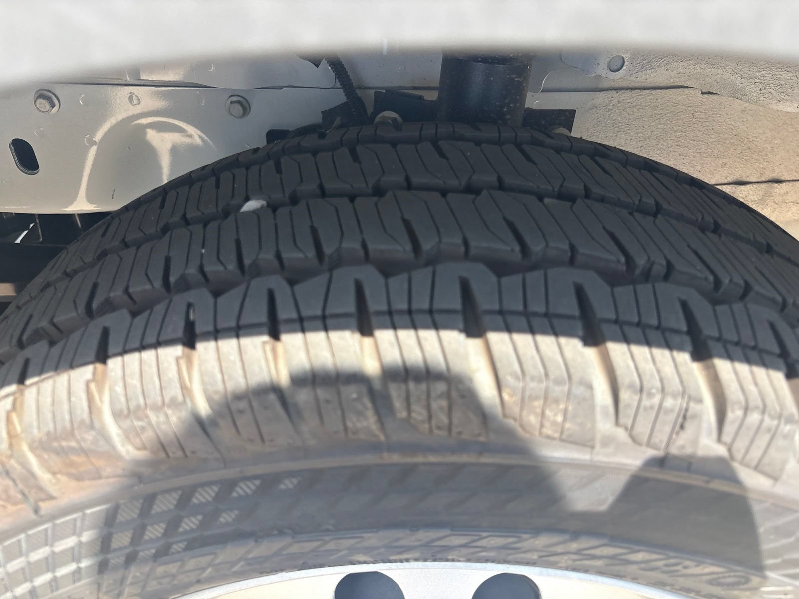 New 2026 Ford Transit 250 148 Medium Roof w/ Load Area Protection Package RWD image 11