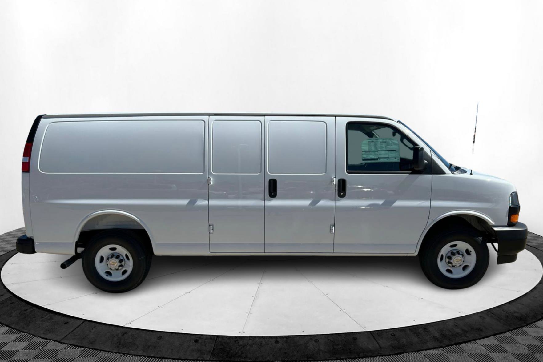 New 2025 Chevrolet Express 3500 Extended w/ Driver Convenience Package image 7