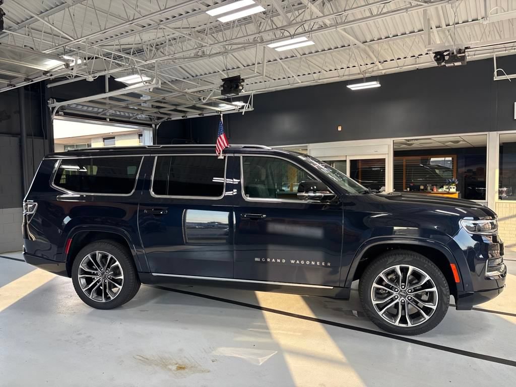 New 2024 Jeep Grand Wagoneer L Series III w/ Rear Seat Video Group 1 AWD/4WD image 8