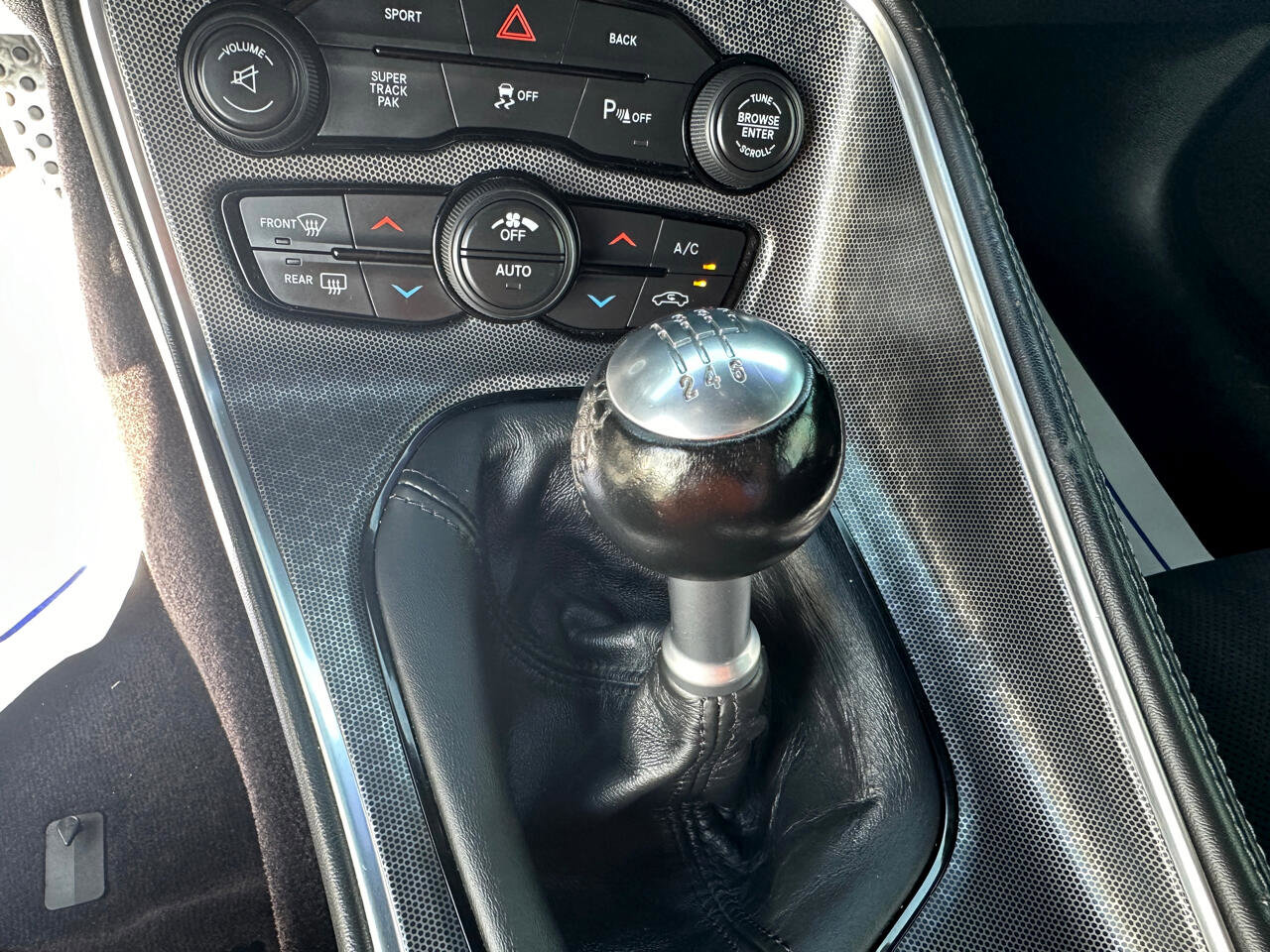 Used 2016 Dodge Challenger R/T Plus image 14