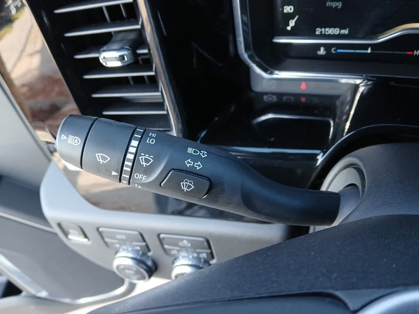Used 2023 GMC Sierra 1500 Elevation AWD/4WD image 32